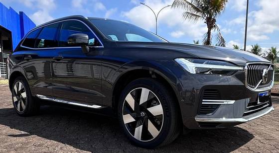 VOLVO XC60 2.0 T8 RECHARGE ULTIMATE AWD GEARTRONIC